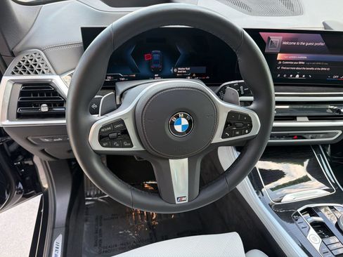 Used 2026 BMW X5 sDrive40i w/ M Sport Package RWD image 31