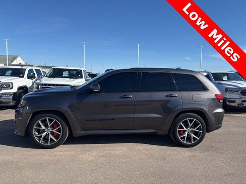 Used 2018 Jeep Grand Cherokee SRT image 2