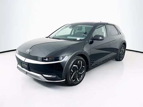 Used 2024 Hyundai Ioniq 5 SE RWD image 3
