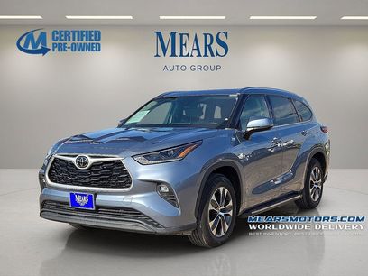 Used 2021 Toyota Highlander XLE