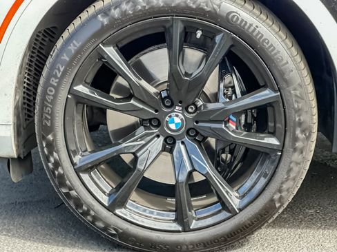 Used 2024 BMW X7 xDrive40i w/ M Sport Package AWD/4WD image 26