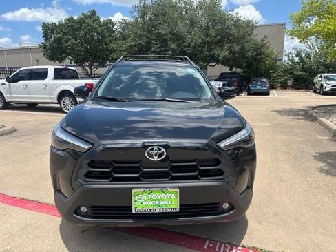 Used 2026 Toyota Corolla Cross XLE w/ Convenience Package FWD image 2