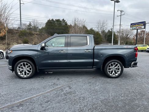 Used 2019 Chevrolet Silverado 1500 LTZ w/ LTZ Premium Package image 8