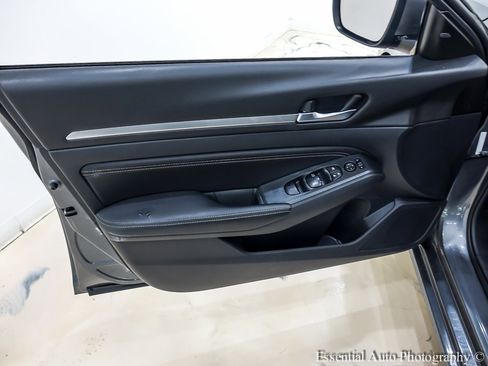 Used 2019 Nissan Altima 2.5 SV image 25