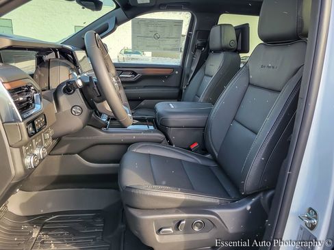 New 2026 GMC Yukon Denali w/ Denali Reserve Package image 8