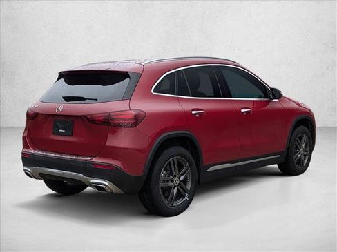 Certified 2025 Mercedes-Benz GLA 250 image 5