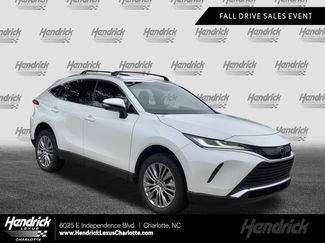 Used 2022 Toyota Venza XLE AWD/4WD video 1