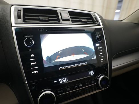 Used 2019 Subaru Outback 2.5i Premium AWD/4WD image 21