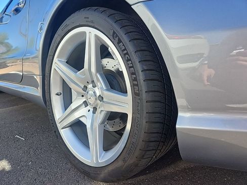 Used 2011 Mercedes-Benz SL 550 image 8