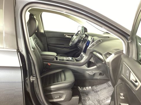 Used 2024 Ford Edge SEL w/ Convenience Package image 10