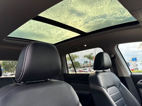 Used 2023 Volkswagen Atlas SEL Premium image 18