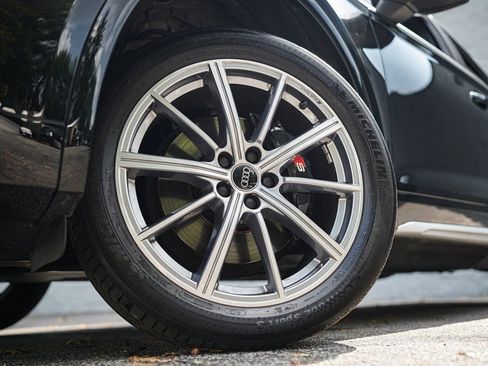 Used 2023 Audi SQ5 Premium w/ Convenience Package image 18