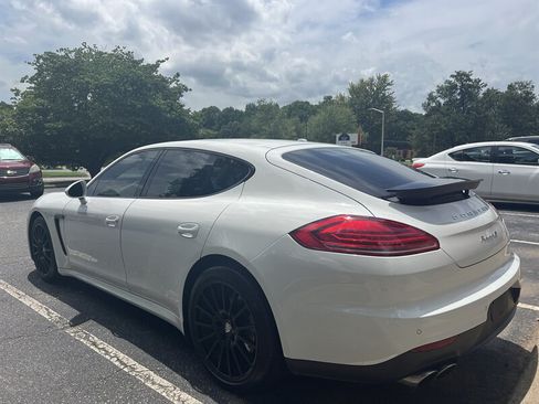Used 2015 Porsche Panamera 4S AWD/4WD image 8