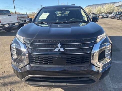 Used 2022 Mitsubishi Outlander ES image 9