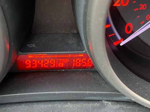 Used 2010 MAZDA MAZDA3 s Sport FWD image 12