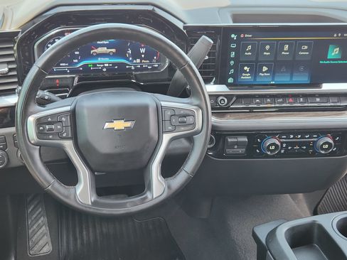 Used 2024 Chevrolet Silverado 1500 LT AWD/4WD image 27