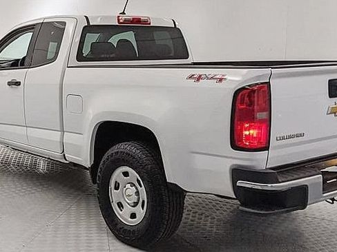 Used 2018 Chevrolet Colorado W/T w/ WT Convenience Package AWD/4WD image 4