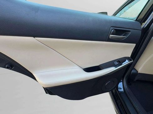 Used 2017 Lexus IS 300 F Sport image 23