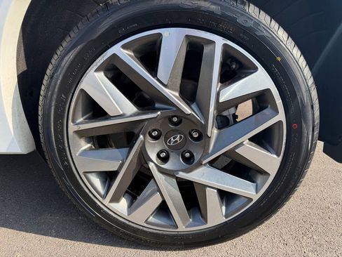 Used 2022 Hyundai Santa Fe Calligraphy image 33