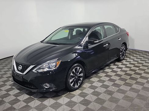 Used 2017 Nissan Sentra SR FWD image 11