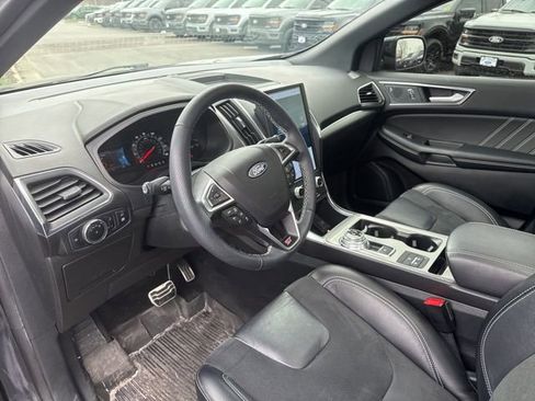 Used 2024 Ford Edge ST w/ Equipment Group 401A image 10
