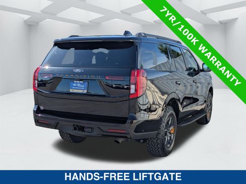 Certified 2025 Ford Expedition Tremor AWD/4WD image 5