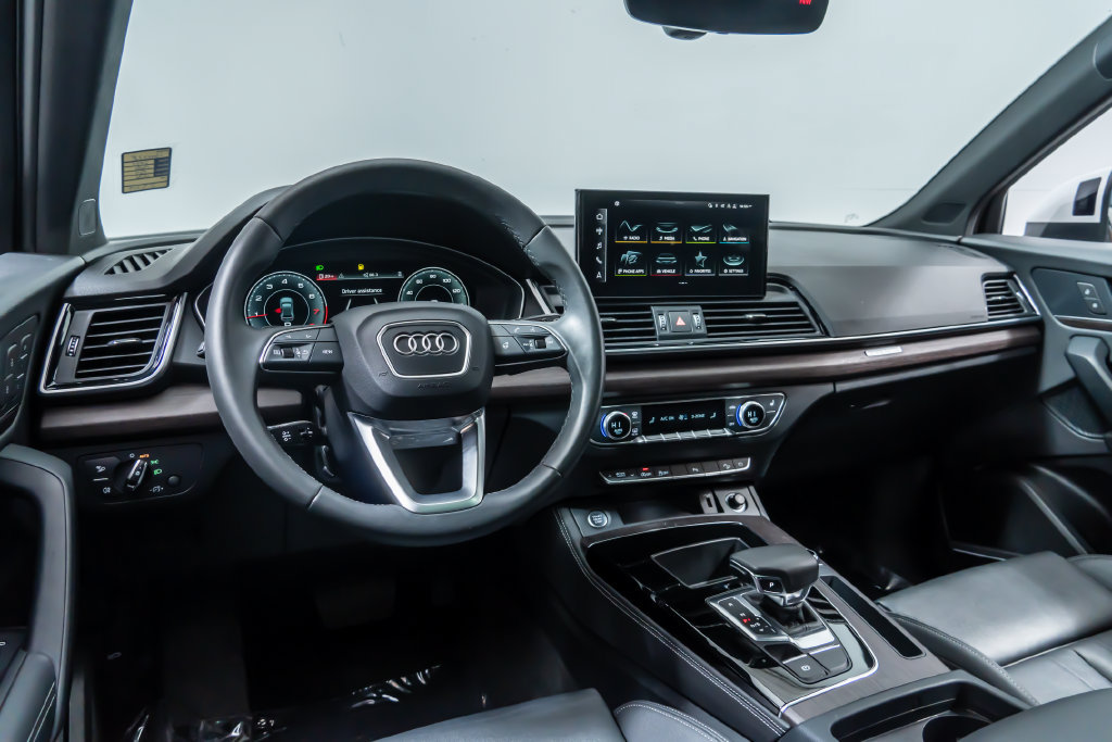 Used 2024 Audi Q5 2.0T Premium Plus w/ Premium Plus Package AWD/4WD image 4