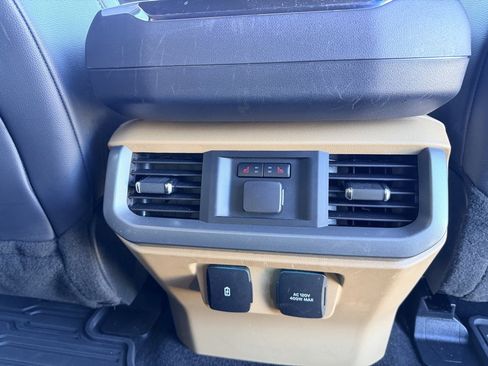 Used 2021 Ford F150 Lariat w/ Equipment Group 502A High image 16