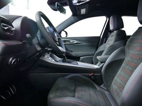 Used 2024 Dodge Hornet GT image 32