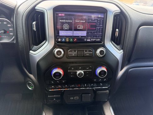 Used 2020 GMC Sierra 1500 SLT w/ SLT Premium Plus Package AWD/4WD image 40
