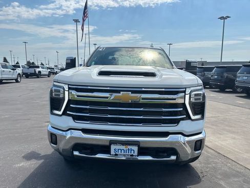 Certified 2024 Chevrolet Silverado 3500 LTZ AWD/4WD image 8