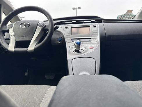 Used 2012 Toyota Prius Two image 34