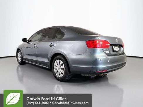 Used 2013 Volkswagen Jetta S FWD image 11