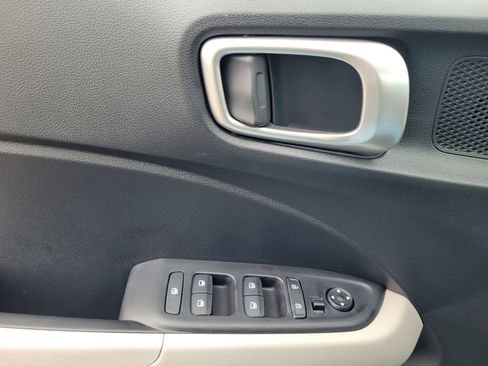 New 2025 Hyundai Venue SEL image 12