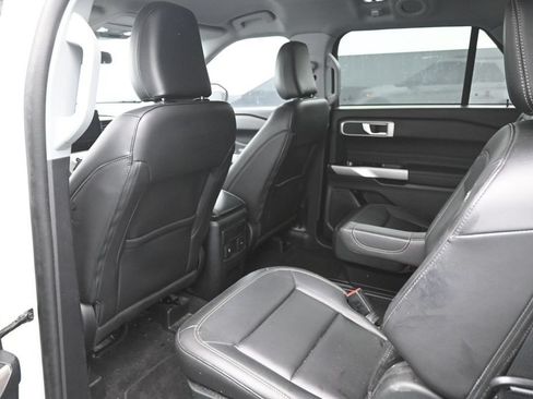Certified 2023 Ford Explorer XLT w/ Equipment Group 202A RWD image 2