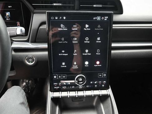 Used 2026 GMC Terrain Elevation w/ Elevation Premium Package FWD image 35