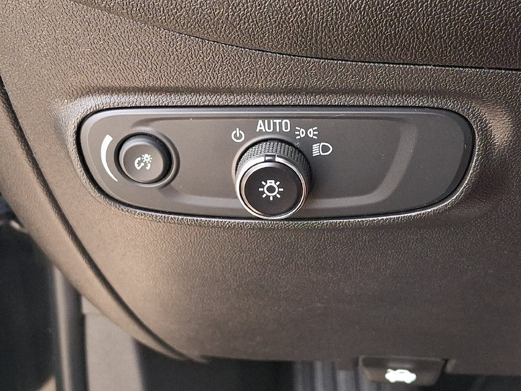 Certified 2023 Chevrolet Equinox RS AWD/4WD image 25