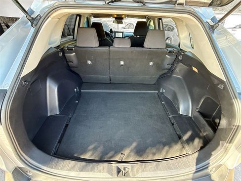 Used 2020 Toyota RAV4 LE image 29