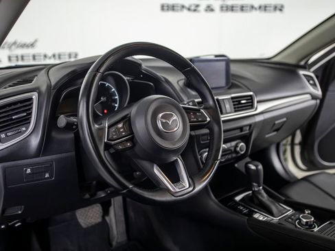 Used 2018 MAZDA MAZDA3 Touring FWD image 21
