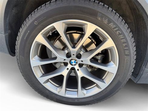 Used 2021 BMW X5 xDrive40i w/ Premium Package 3 image 16