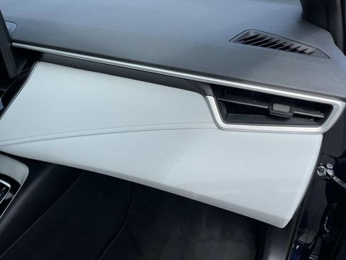 Used 2025 Toyota Corolla SE FWD image 23