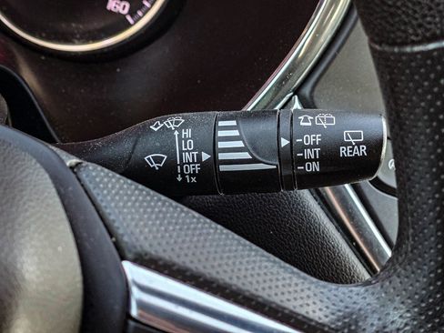 Used 2021 Chevrolet Blazer LT image 22