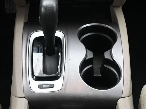 Used 2016 Honda Pilot EX image 25