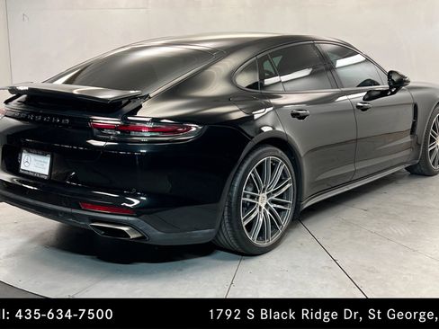 Used 2017 Porsche Panamera 4 AWD/4WD image 5