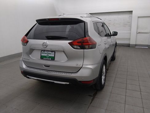 Used 2020 Nissan Rogue SV FWD image 9