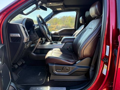 Used 2016 Ford F150 Platinum w/ Equipment Group 701A Luxury image 11