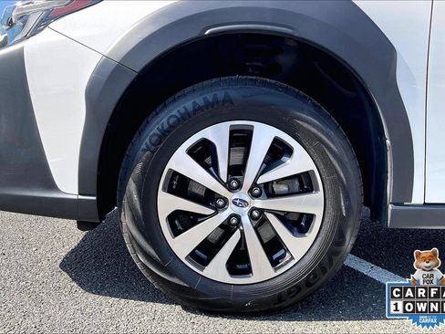Used 2024 Subaru Outback Premium w/ Popular Package #1A AWD/4WD image 11