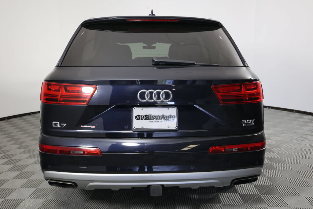 Used 2017 Audi Q7 3.0T Premium Plus w/ Premium Plus Package AWD/4WD image 3