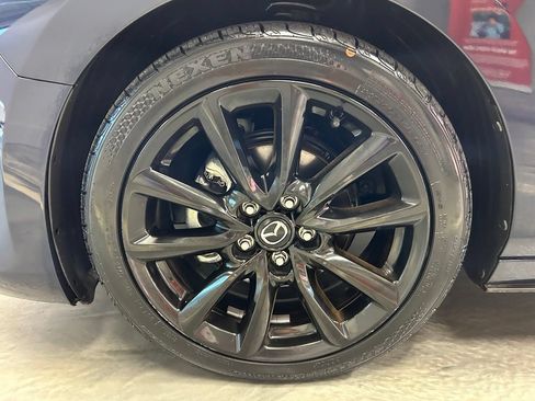 Used 2024 MAZDA MAZDA3 s FWD image 25