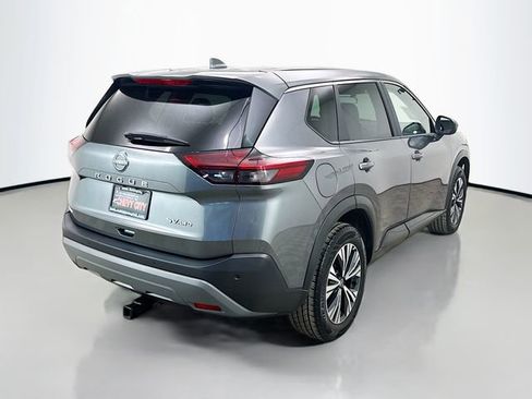 Used 2023 Nissan Rogue SV image 10
